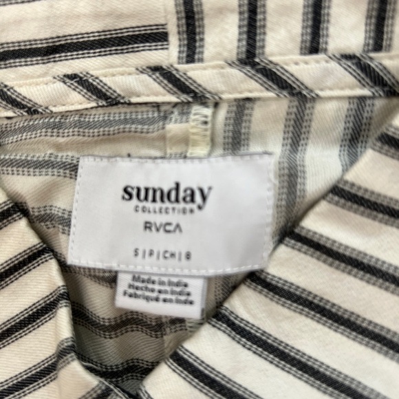 RVCA Sunday Collection Take It Easy Striped Button Up Shirt Blouse - Picture 9 of 12